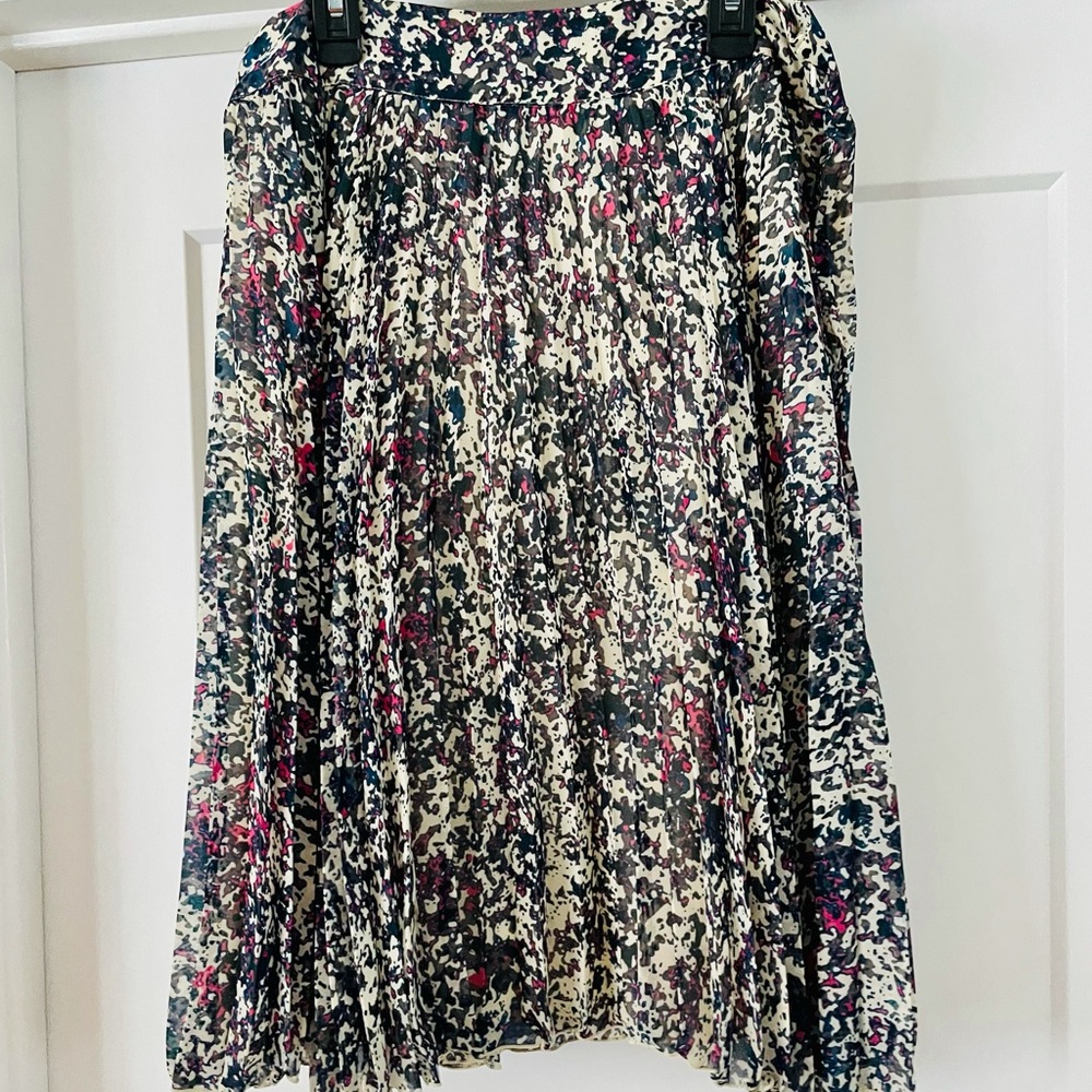 Anthropologie knee length Lined Pleated skirt.